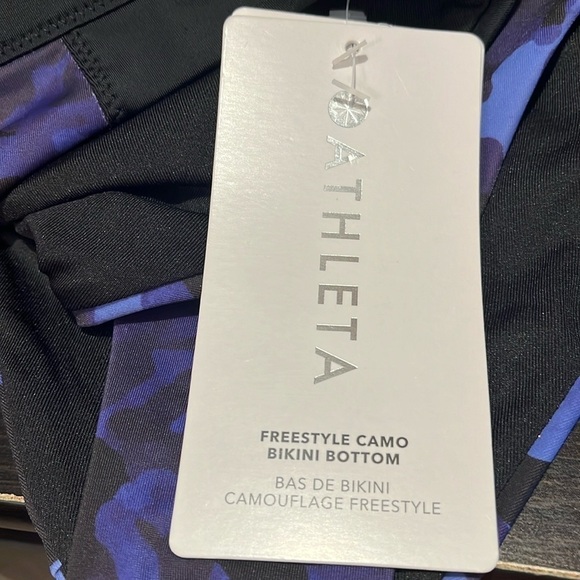 Athleta Freestyle Camo Small, cheeky coverage Sz M NWT - Picture 7 of 9